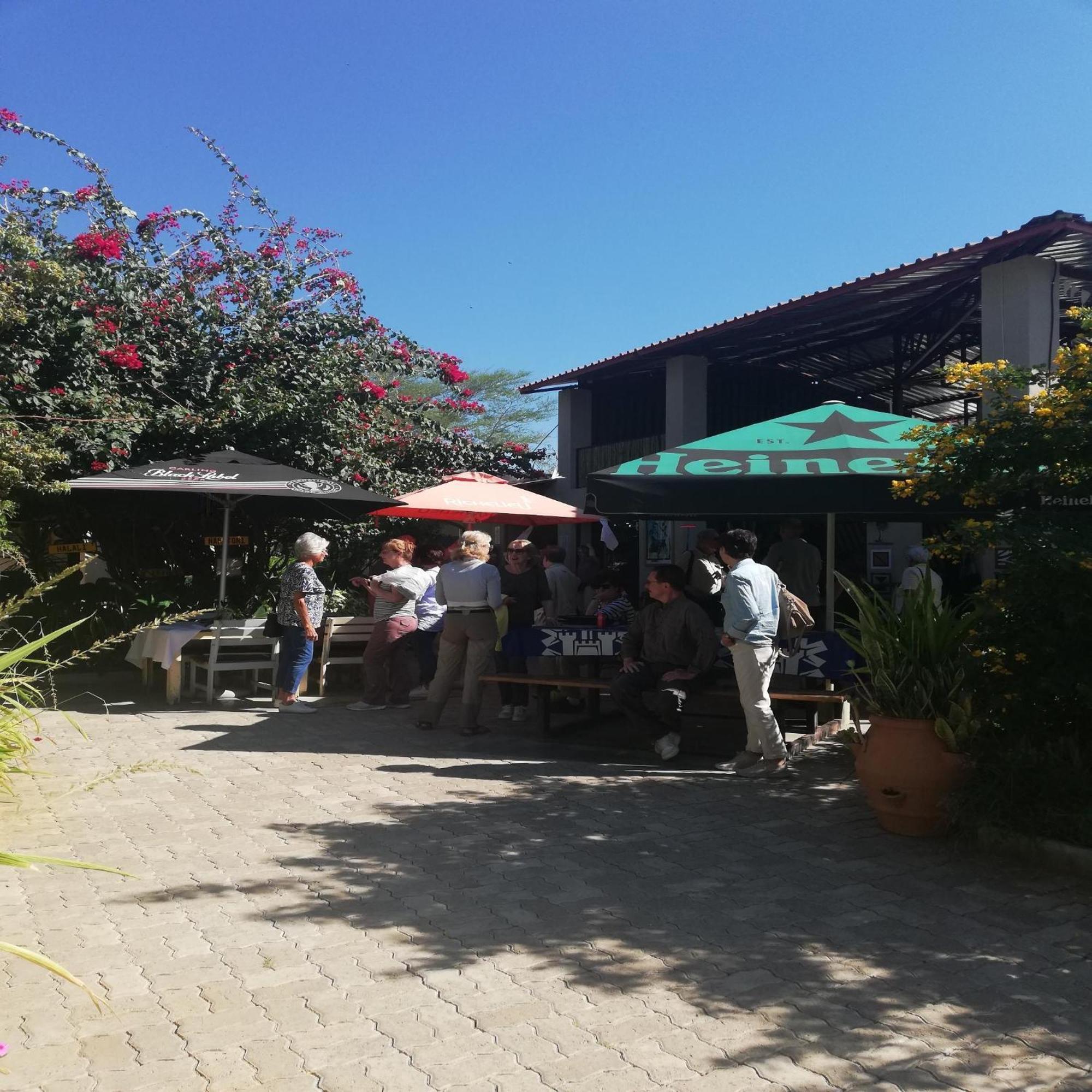 The Farmhouse Boutique Guesthouse And Beergarden Cc オウチョ エクステリア 写真