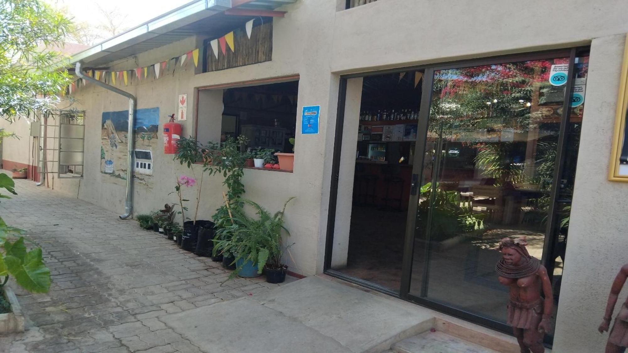 The Farmhouse Boutique Guesthouse And Beergarden Cc オウチョ エクステリア 写真