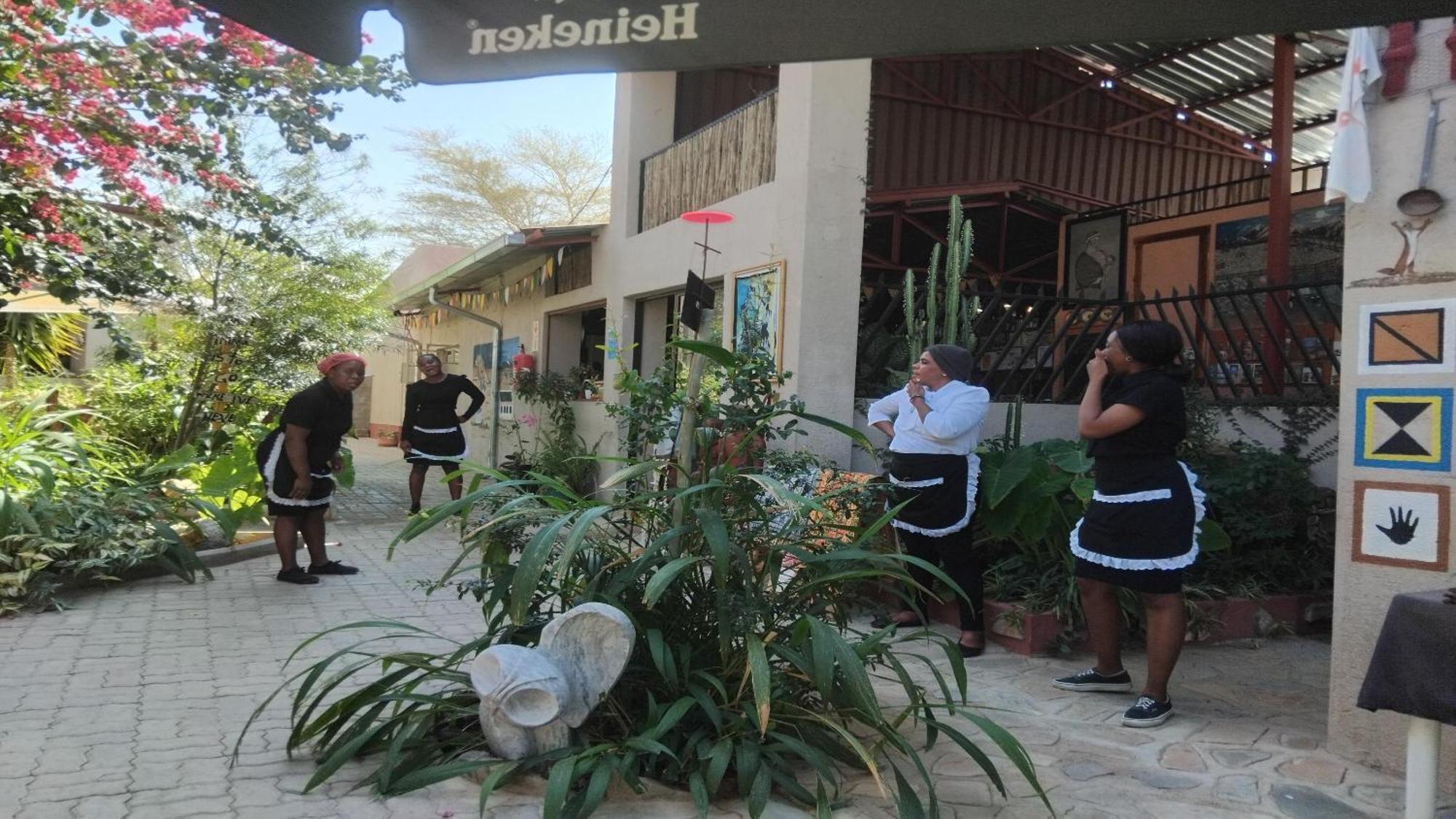 The Farmhouse Boutique Guesthouse And Beergarden Cc オウチョ エクステリア 写真